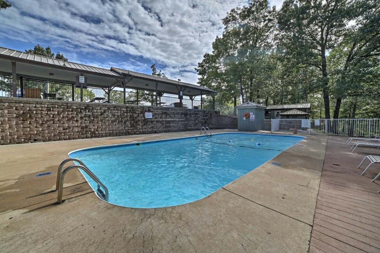 Inviting Branson West Condo With Pool Access المظهر الخارجي الصورة